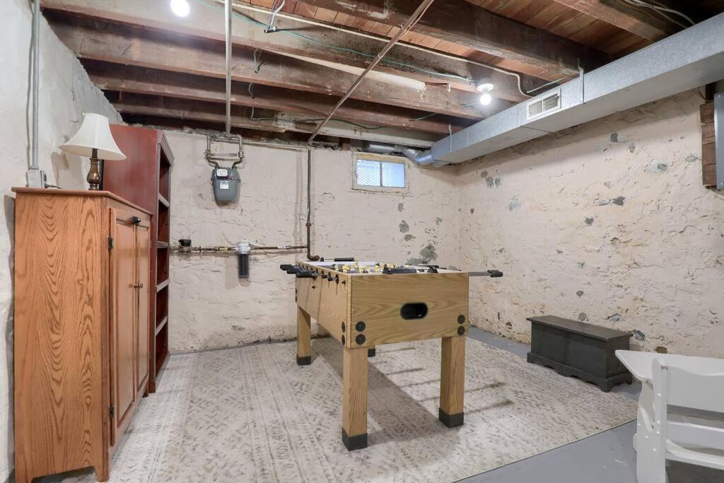 Rare W/ Backyard Fire-pit & Hottub Ferienhaus Lancaster
