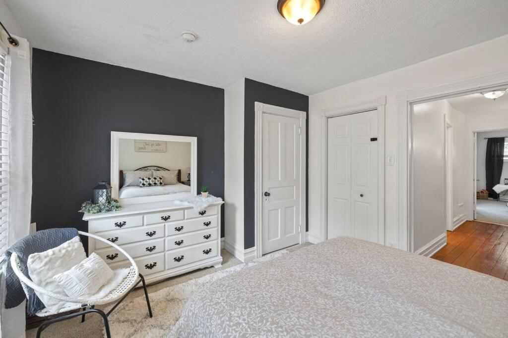 Ferienhaus Rare W/ Backyard Fire-pit & Hottub Lancaster